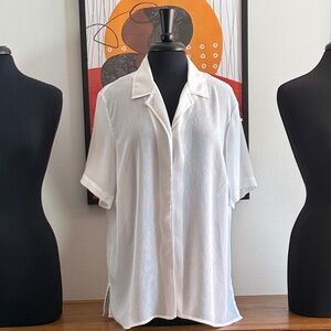 White sheet Short Sleeve Button-Up Blouse